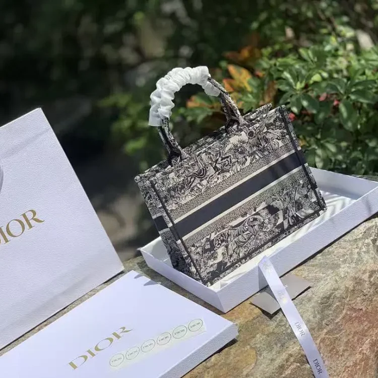 Dior tote bag
