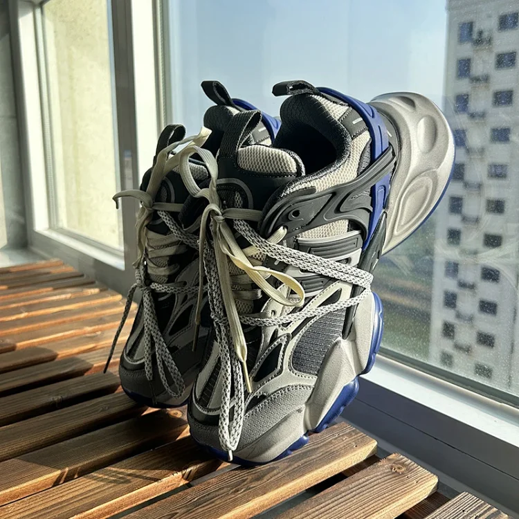 Adidas XLG Runner Deluxe