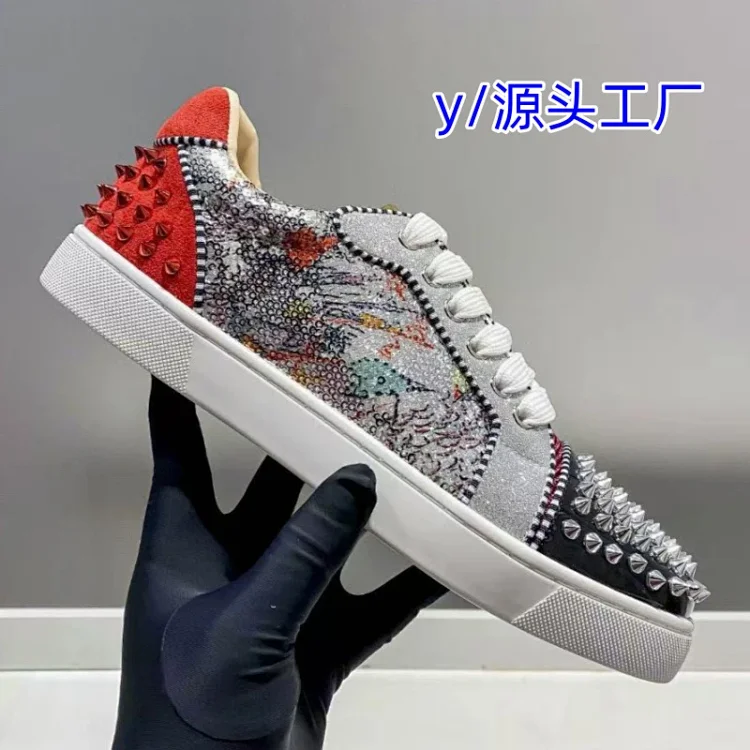 CL Studded red-soled shoes