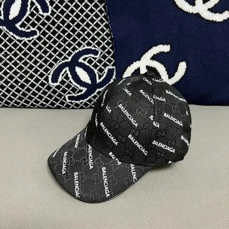 BALENCIAGA HAT